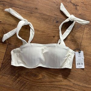 Women’s swimsuit top new with tags size 32 A